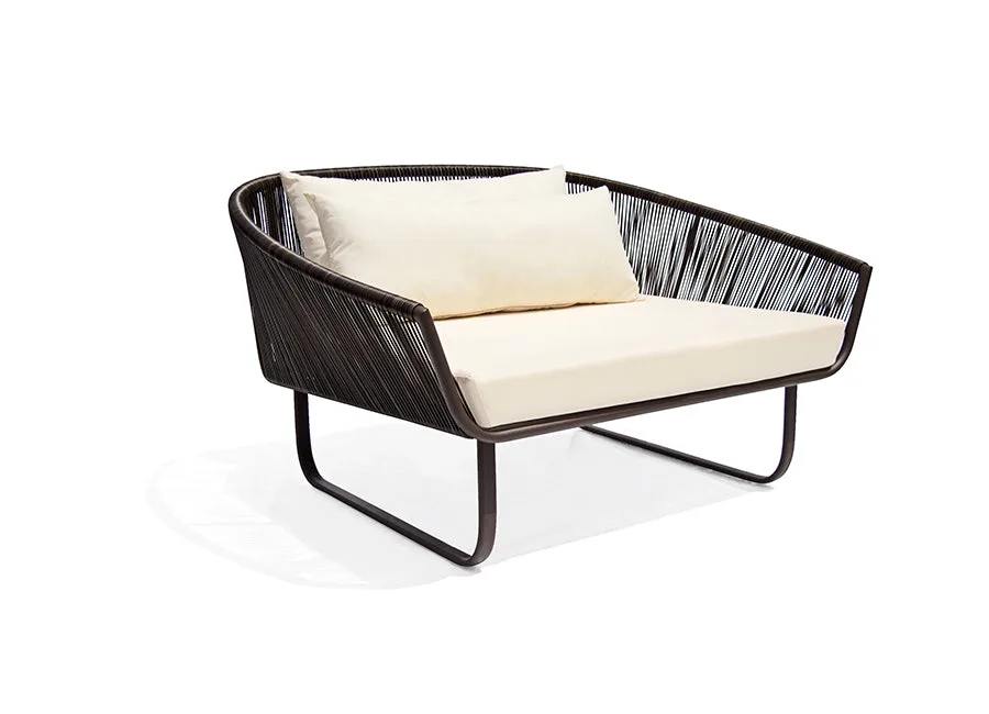 chaise viena.jpg