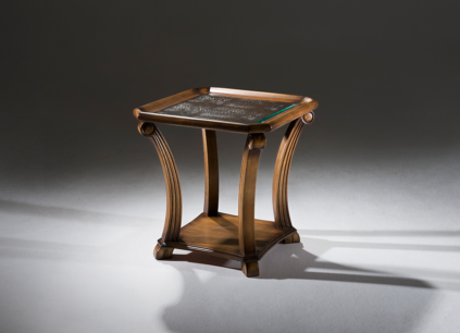 mesa lateral amistad tampo vidro.png