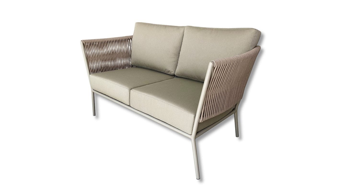 sofa amissi pavia.jpg
